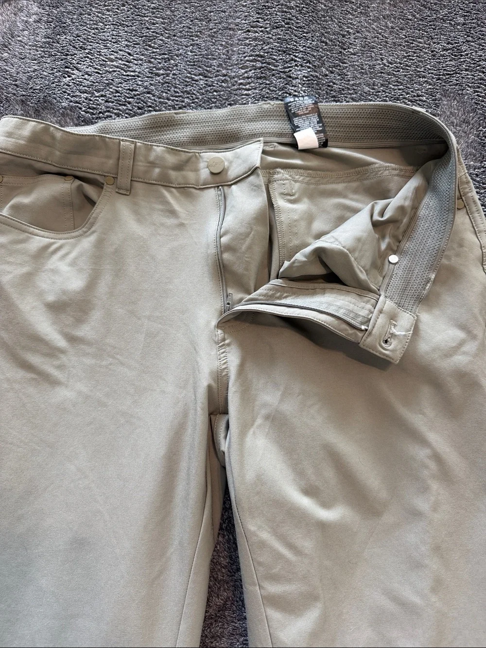 Greg Norman Collection Men's Khaki Chino Pants - Light Tan